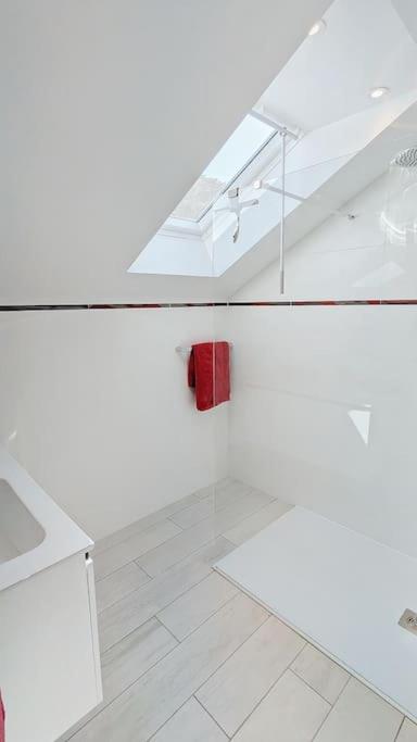 Appartement Pour 3 Personnes Sur La Plage Les Pieds Dans Leau Plonevez-Porzay ภายนอก รูปภาพ
