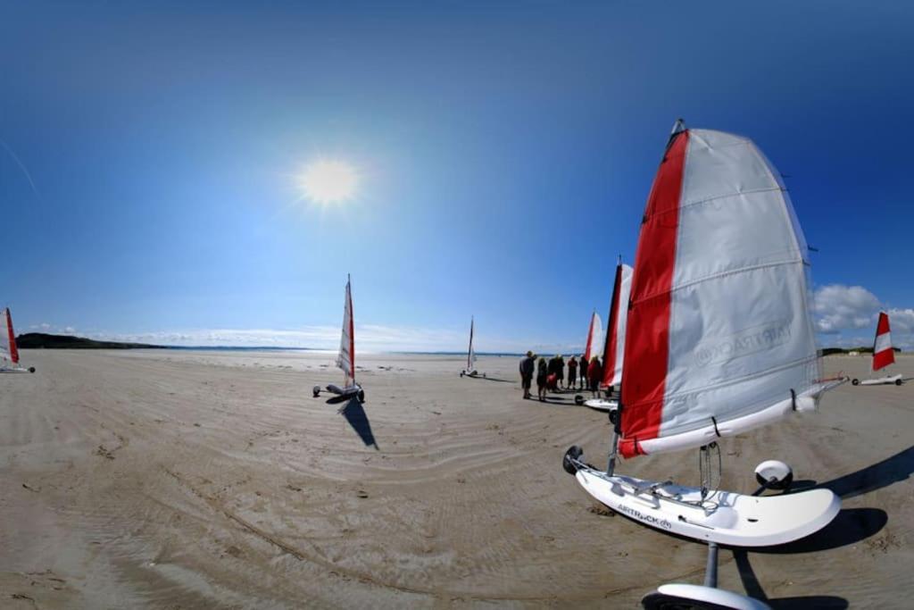 Appartement Pour 3 Personnes Sur La Plage Les Pieds Dans Leau Plonevez-Porzay ภายนอก รูปภาพ