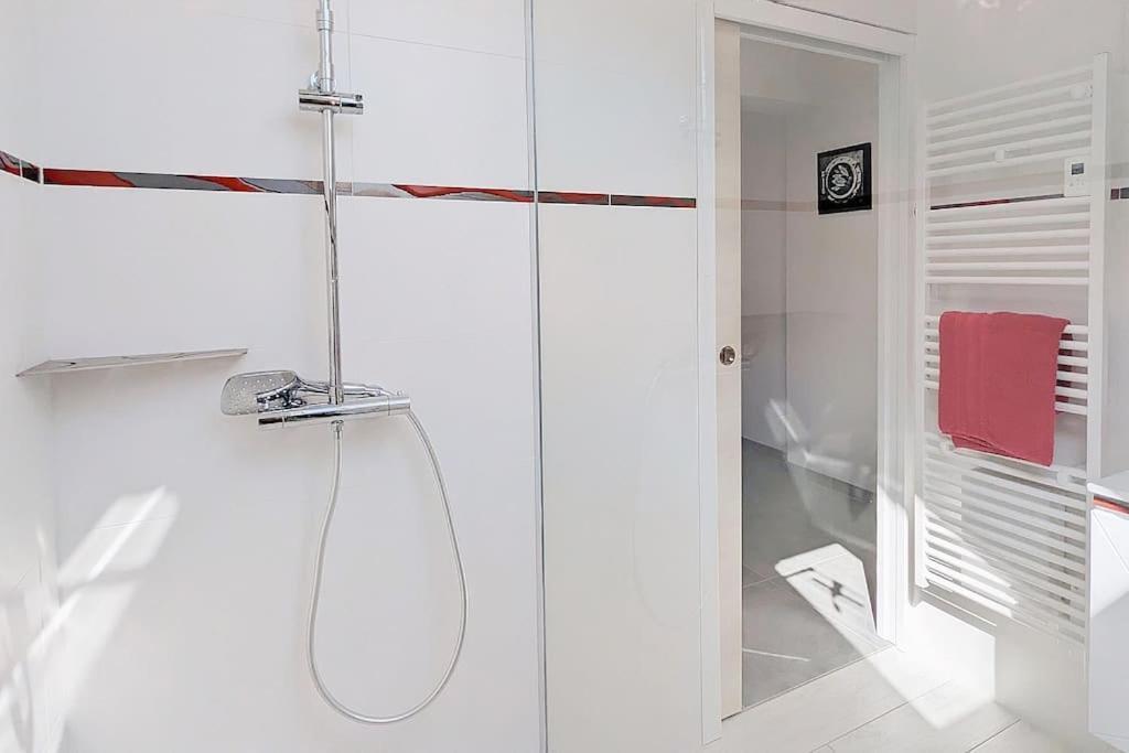 Appartement Pour 3 Personnes Sur La Plage Les Pieds Dans Leau Plonevez-Porzay ภายนอก รูปภาพ