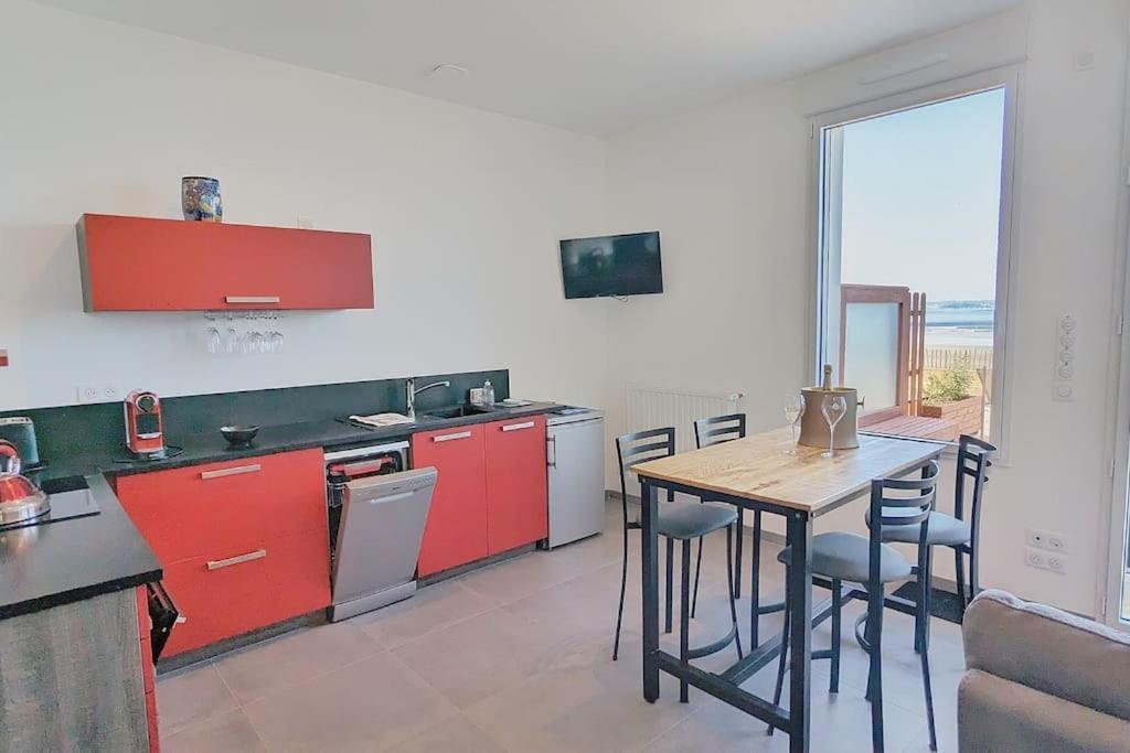 Appartement Pour 3 Personnes Sur La Plage Les Pieds Dans Leau Plonevez-Porzay ภายนอก รูปภาพ